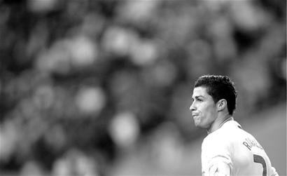 奎尔的头球 奎尔的头球